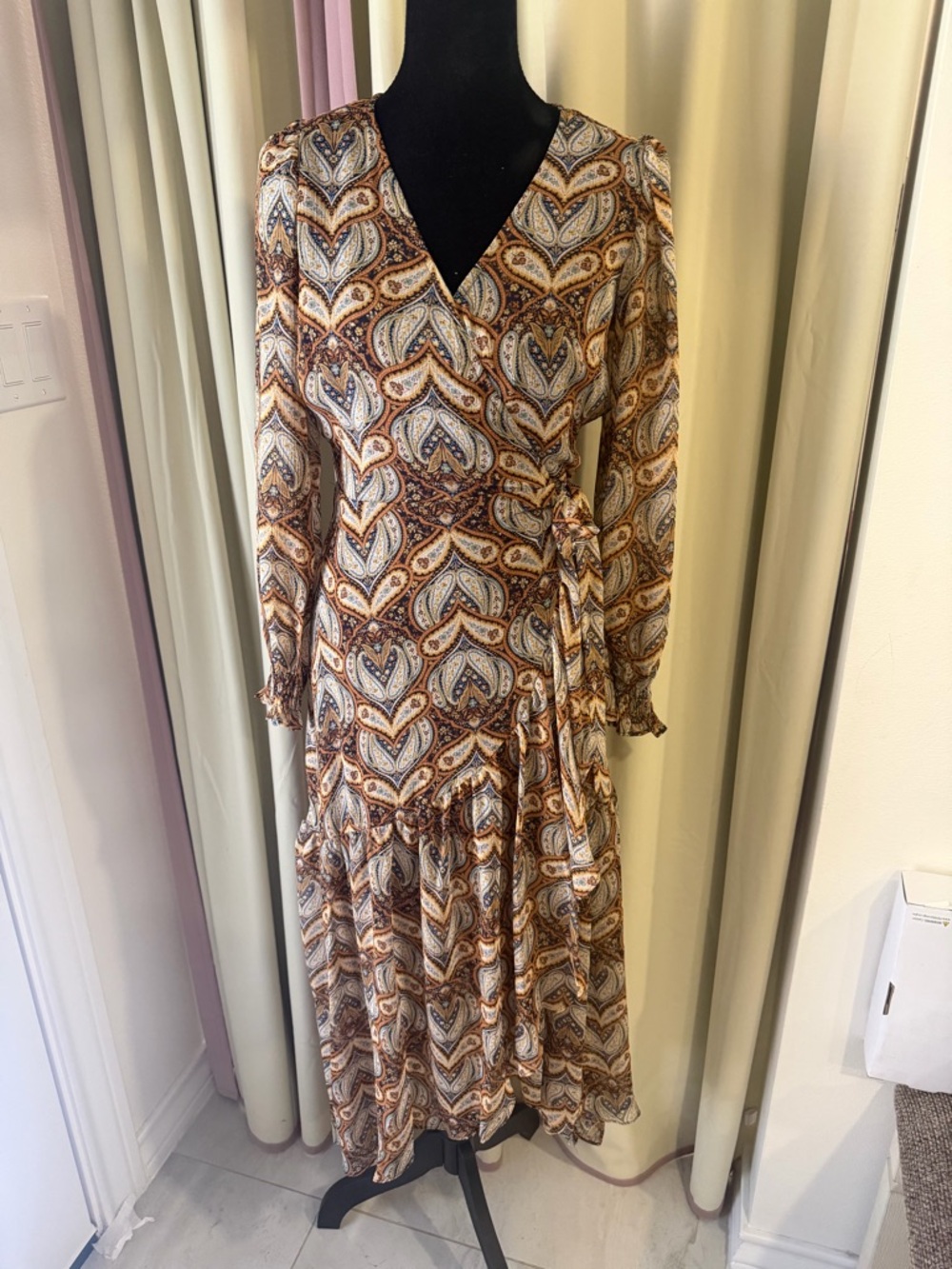 LC Lauren Conrad Brown Paisley Long Sleeve Wrap Dress